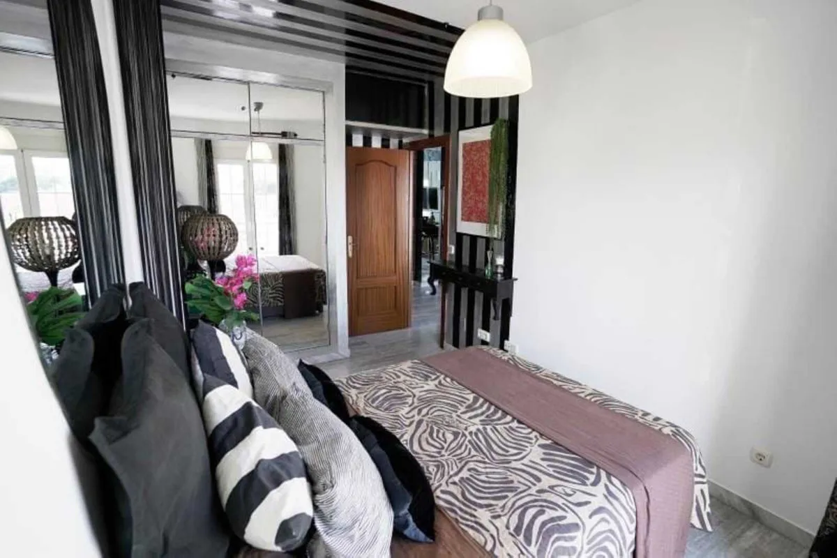 f485d86c-4fea-4295-9775-ad76875236ae