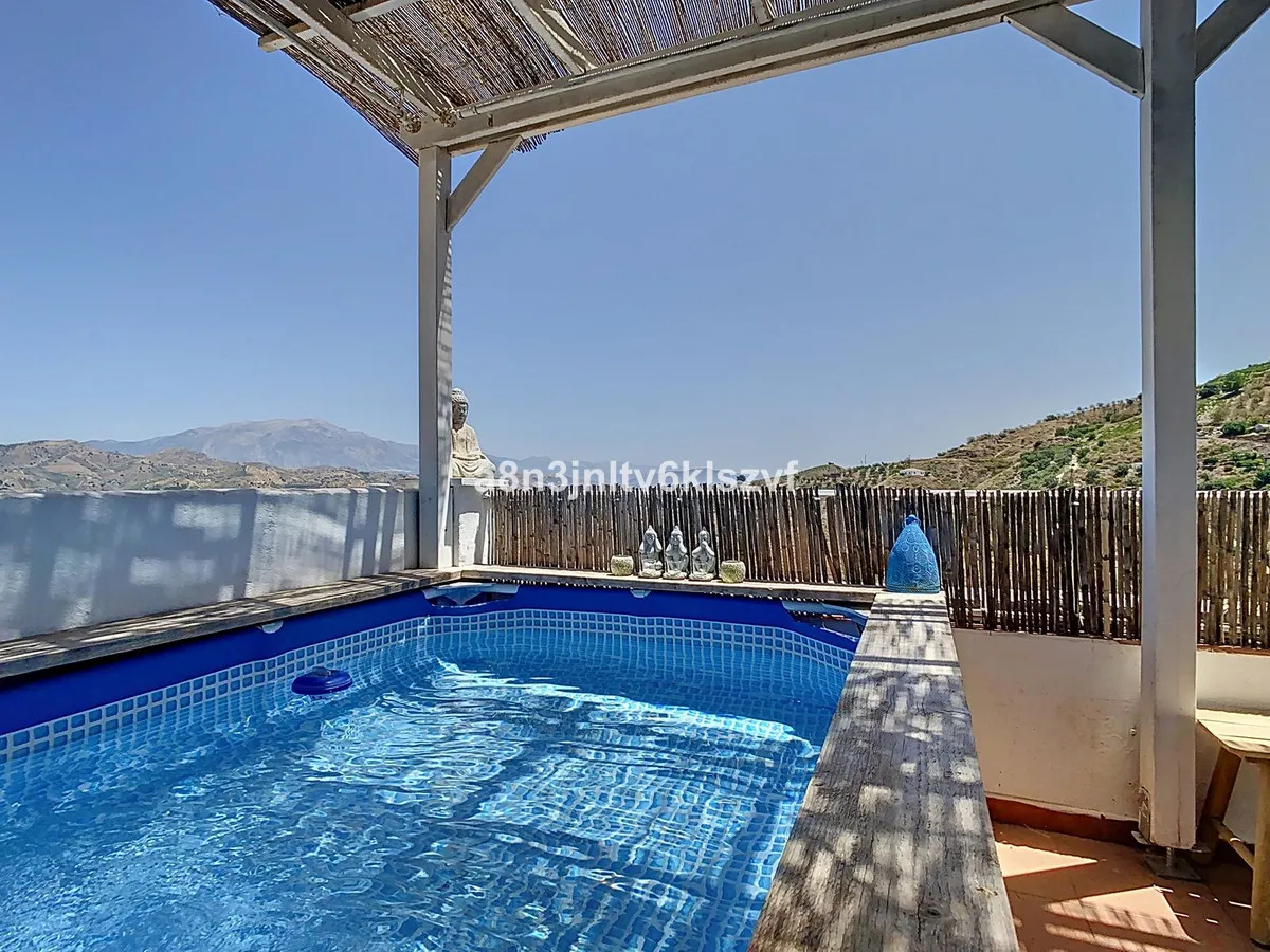 1ded7e81-aa43-4511-8592-e8616d53fec6