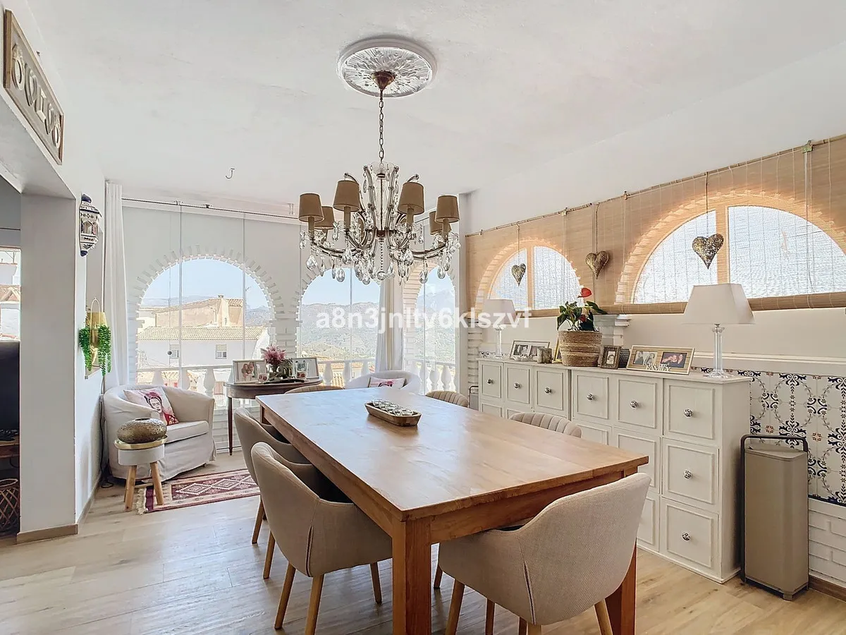 25ddf758-3723-441a-b83b-49c35c8e91da