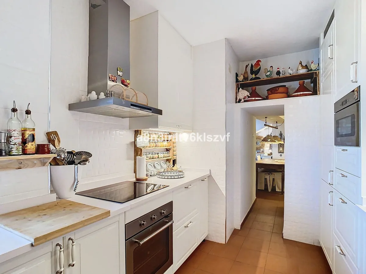 79697f73-e4c9-4918-8c2d-b3c007bf8aa4