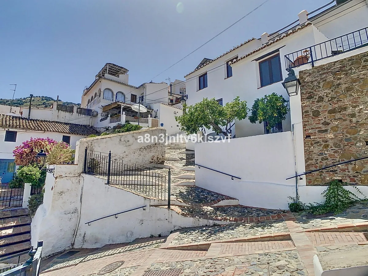 7e549865-4e28-421f-bd72-8345d0dc7cce