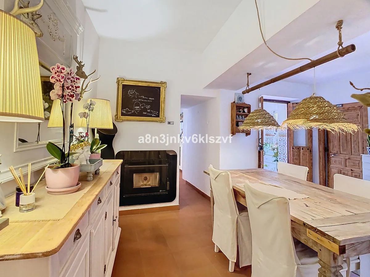 8a65ffff-bc20-4b38-a3e0-8c99dddb71cb