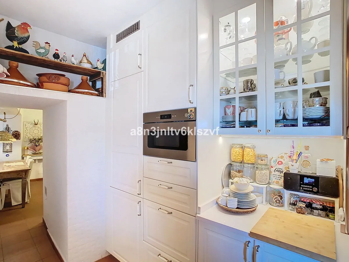 afce9a2d-fc8a-408e-8044-d1ff33da7e9b