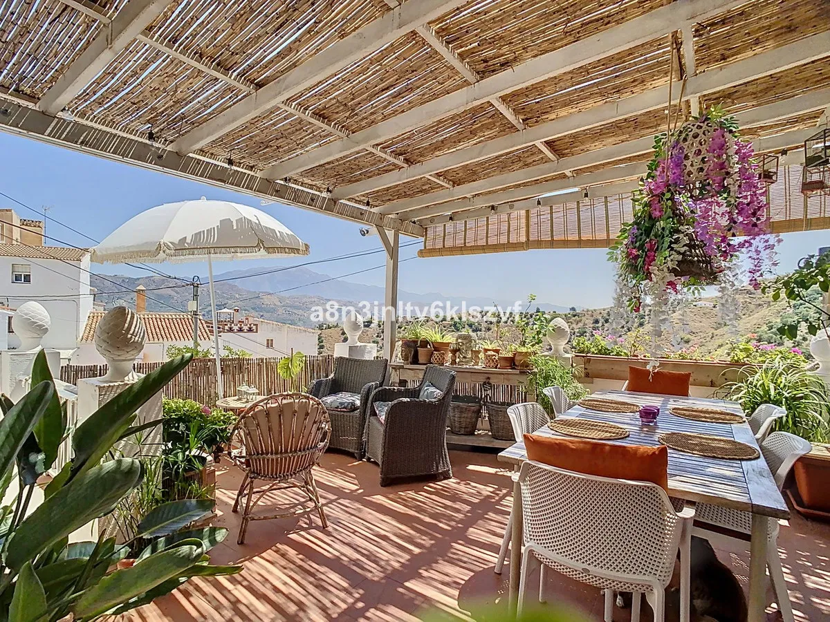 b2d6cda6-8a97-422e-83a9-799b0a3327fa