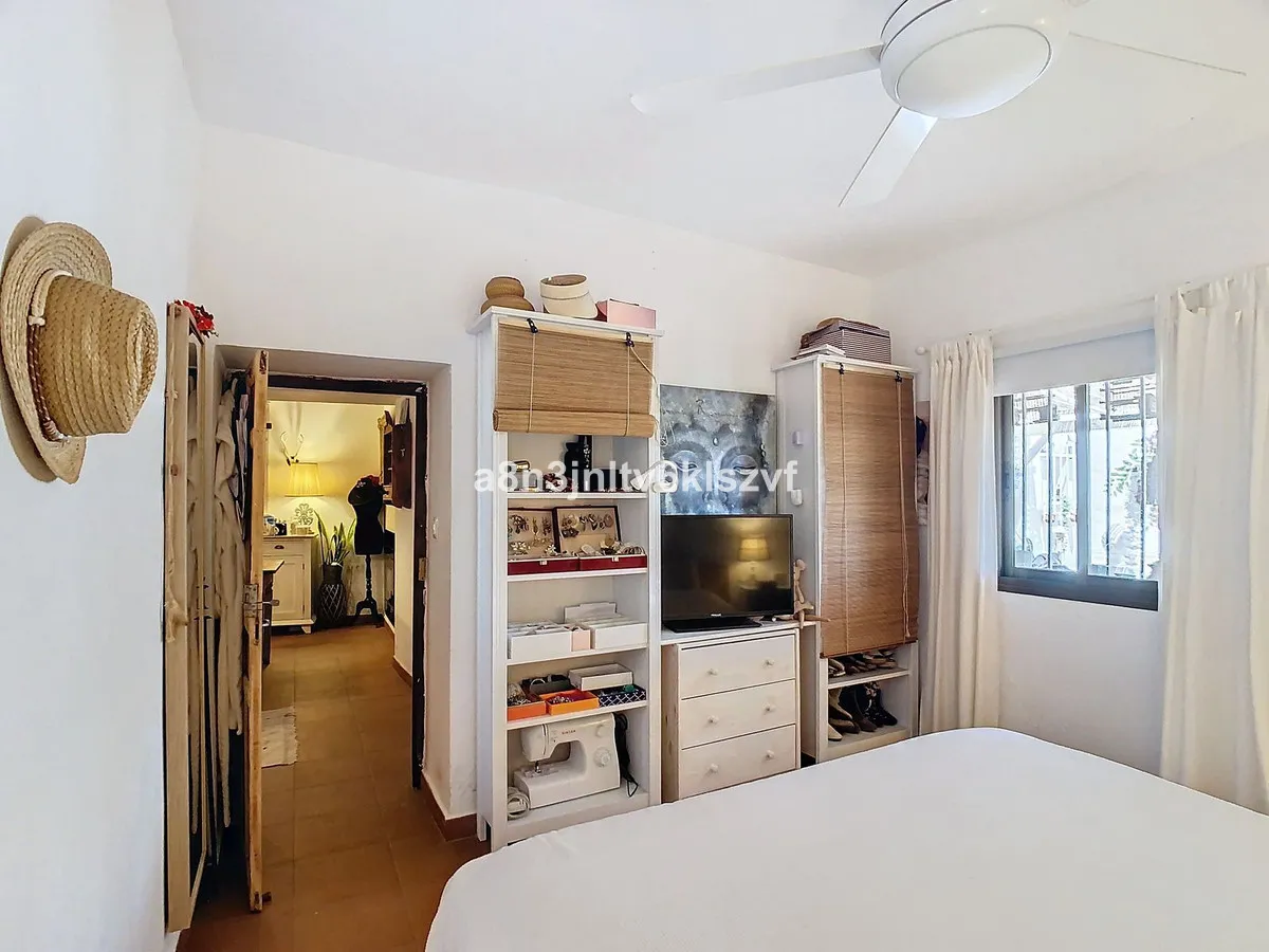 d7d418ac-99cc-4725-b309-527bb64e8039