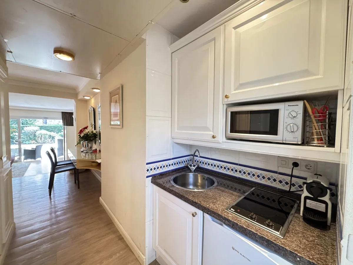 2ab8f546-b033-4c33-b80b-8c08c37c9f6c