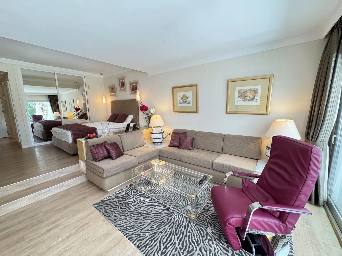 57c9e79b-d036-4281-9fb3-02a9456c1ff2