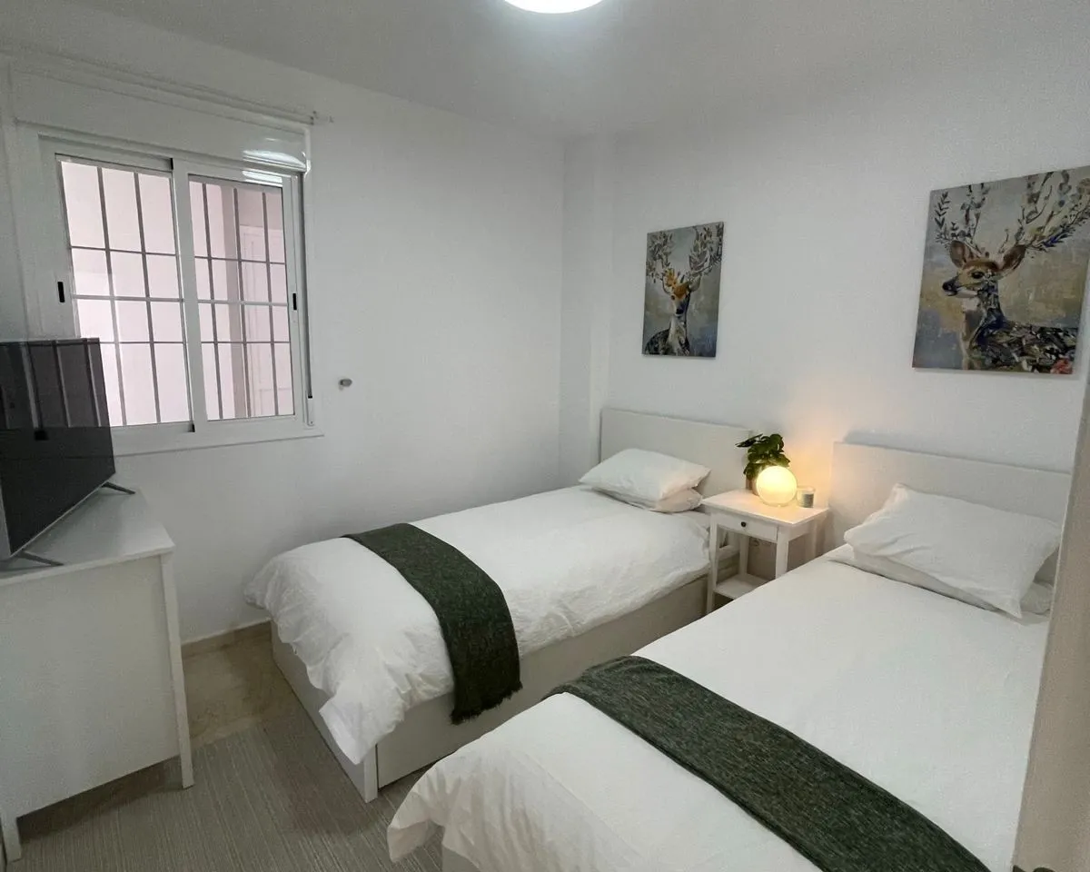 236b4c75-45e0-4ddd-89c4-6135fff501e5