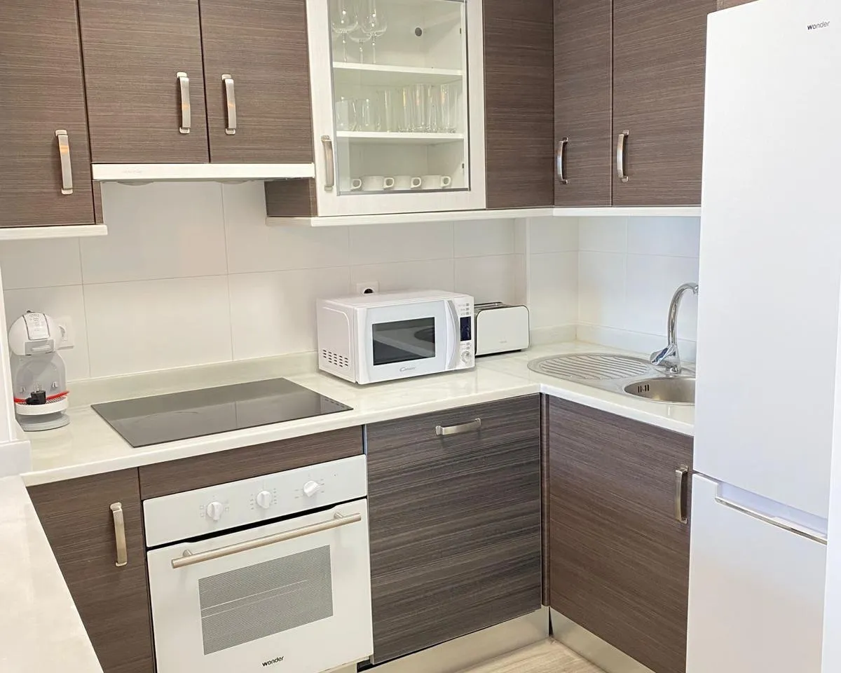 8272c93f-0175-4d4b-8f98-0b09625ffd85