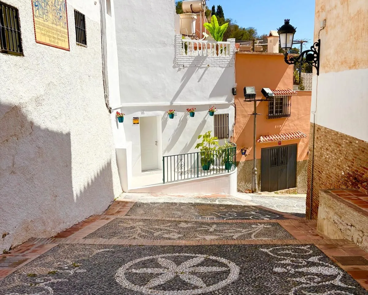 0821d9c0-a2eb-4282-97e9-a6fb38d51884