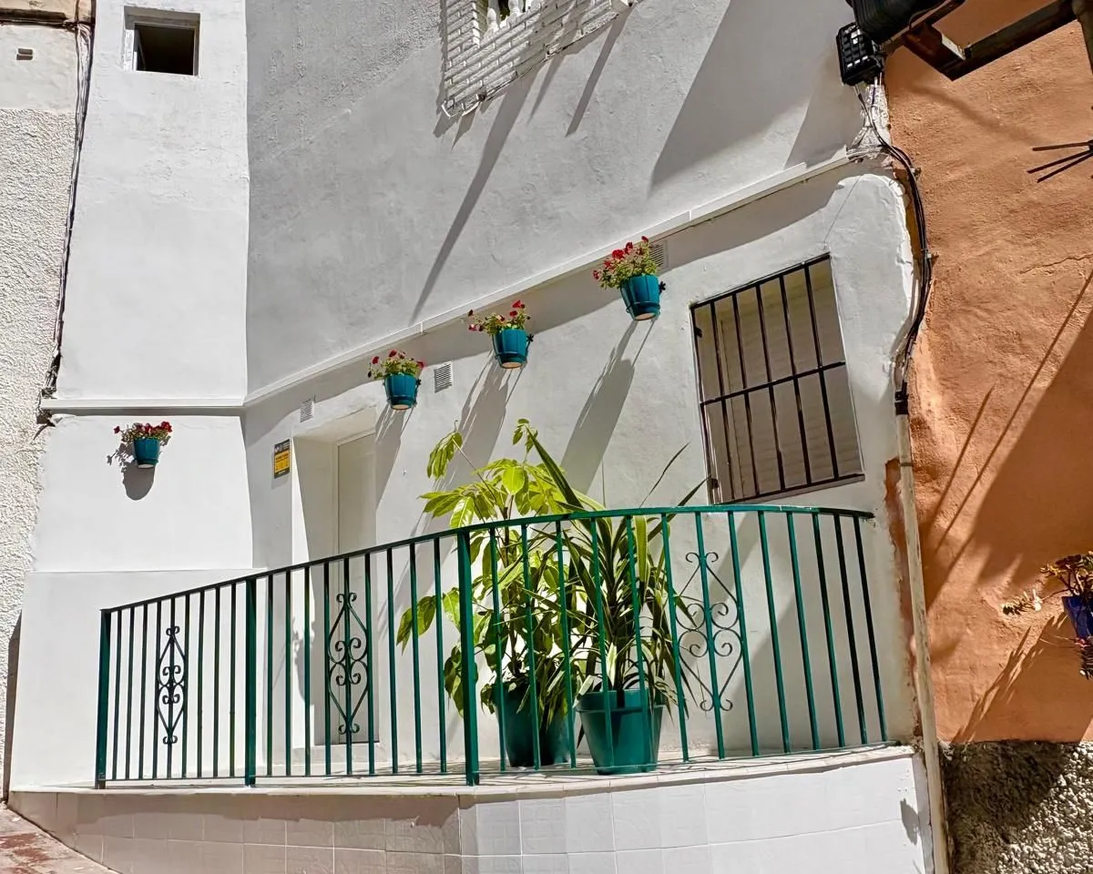 08db8240-ff04-4cca-961c-cc35204c4b7c