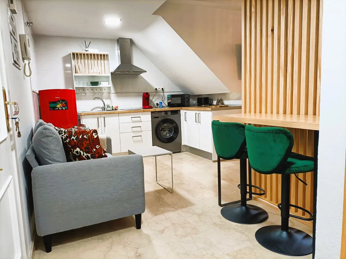 0d868635-04bf-4a11-840d-0bf56f8e6c5c