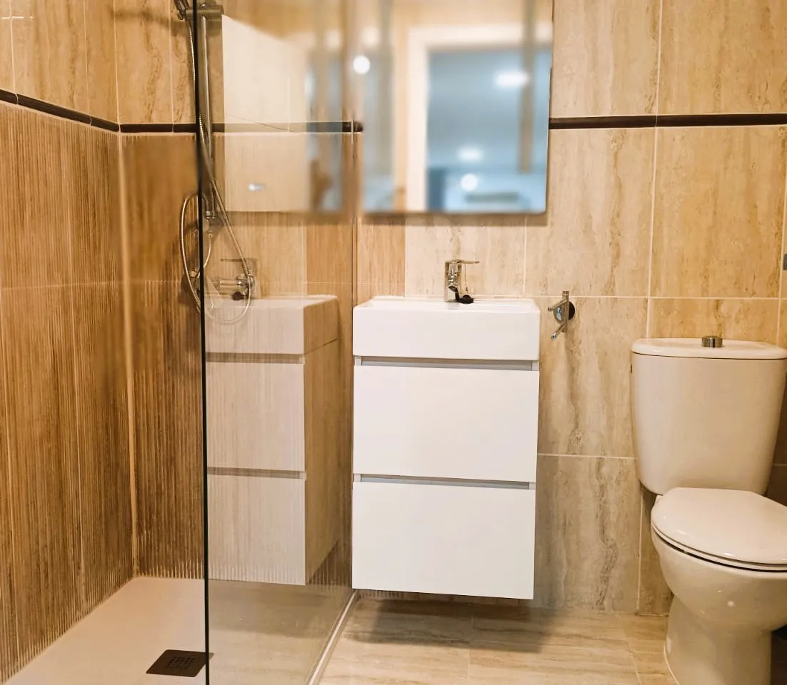 7cc0a4e0-48cd-43bc-b6ad-6793a7b44d0e