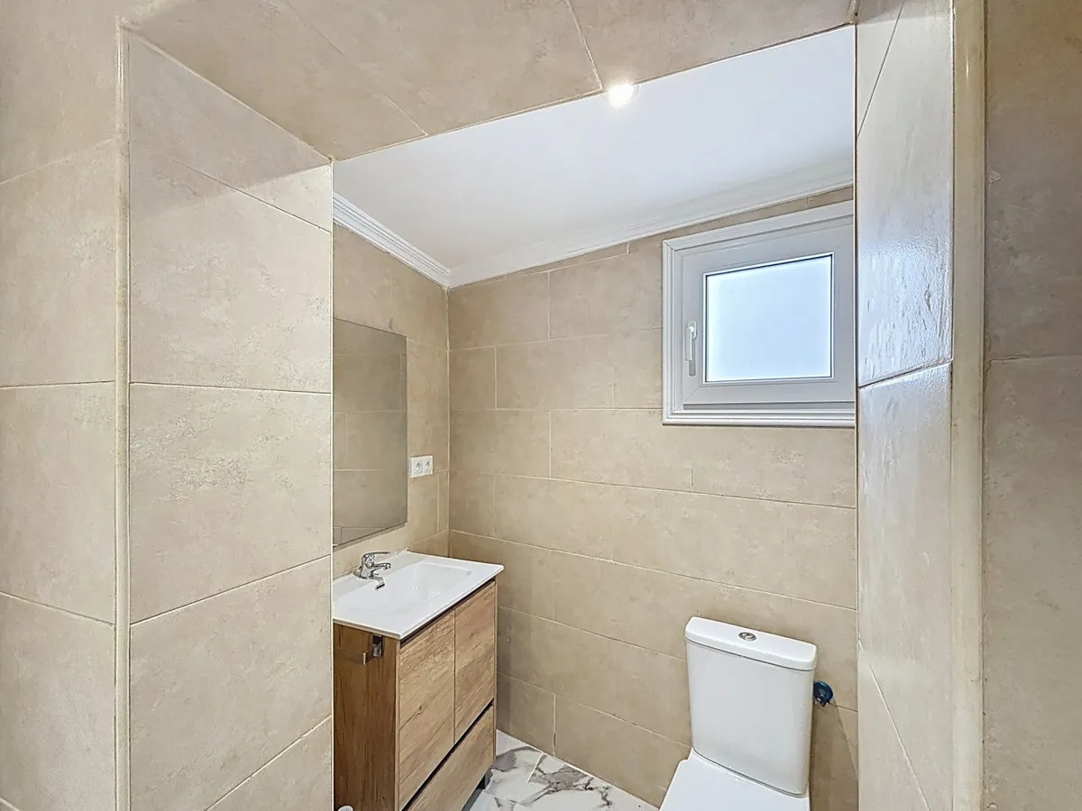 f1d2a782-17db-4a6a-8ee8-782d5e7f4f49