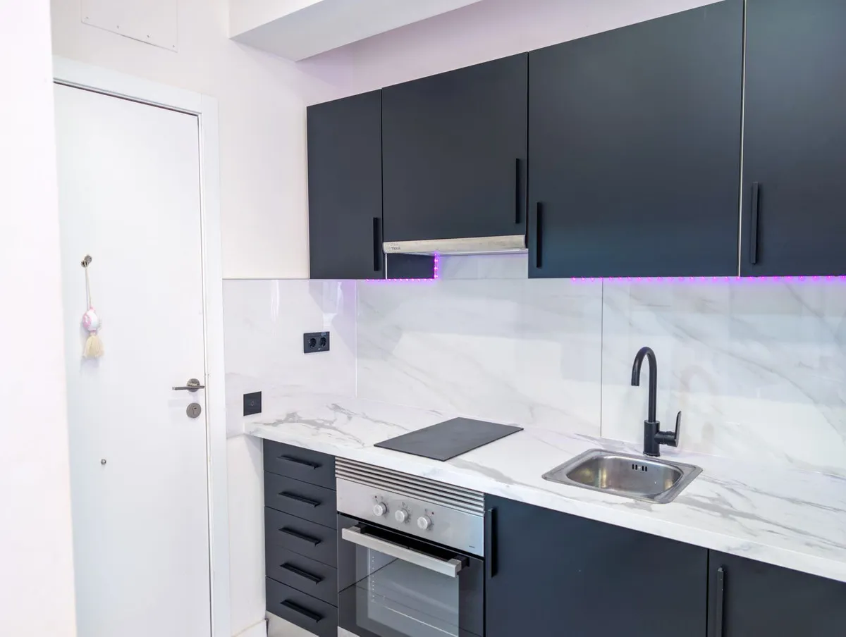 e8cbdaba-a2f9-4a09-8f7c-961f944e038f