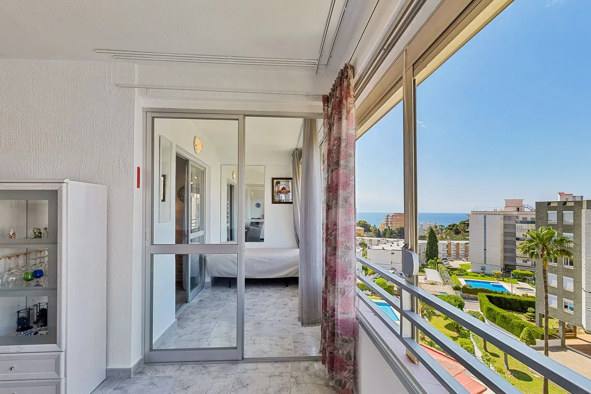 5bd81f0a-aa20-4916-96df-53f34db40e83