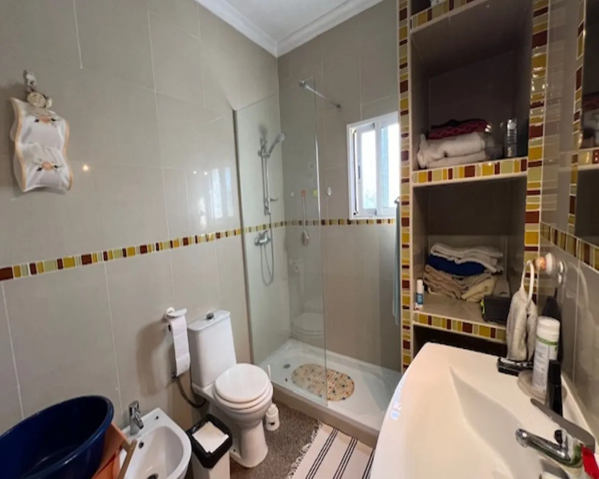 6c341648-ce47-496c-b617-de515071b557