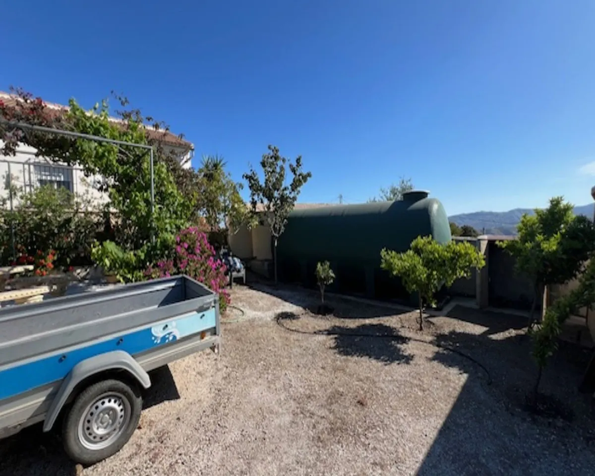 b4641180-028d-4848-abb7-0f54e1e43d10