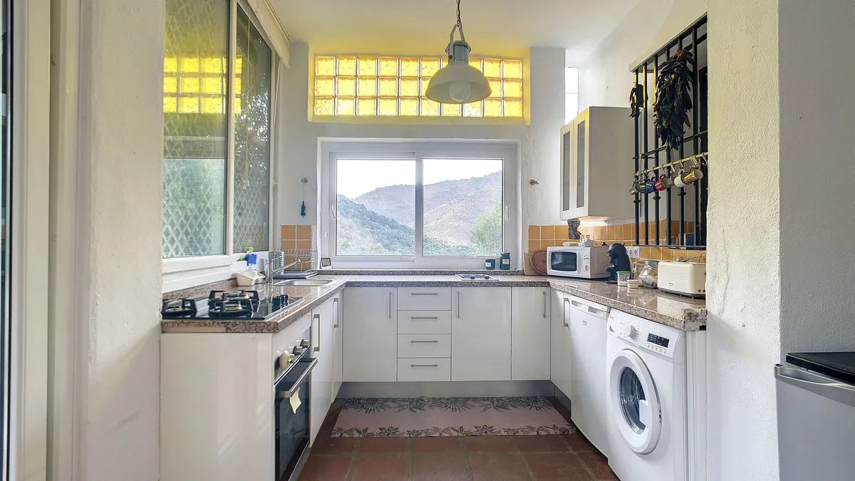 47e62ec2-3b5b-4504-bb13-86f807654eb1