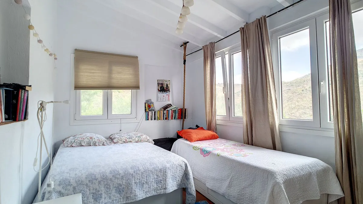 9341b195-c72e-48db-be3d-00aa7e699b58