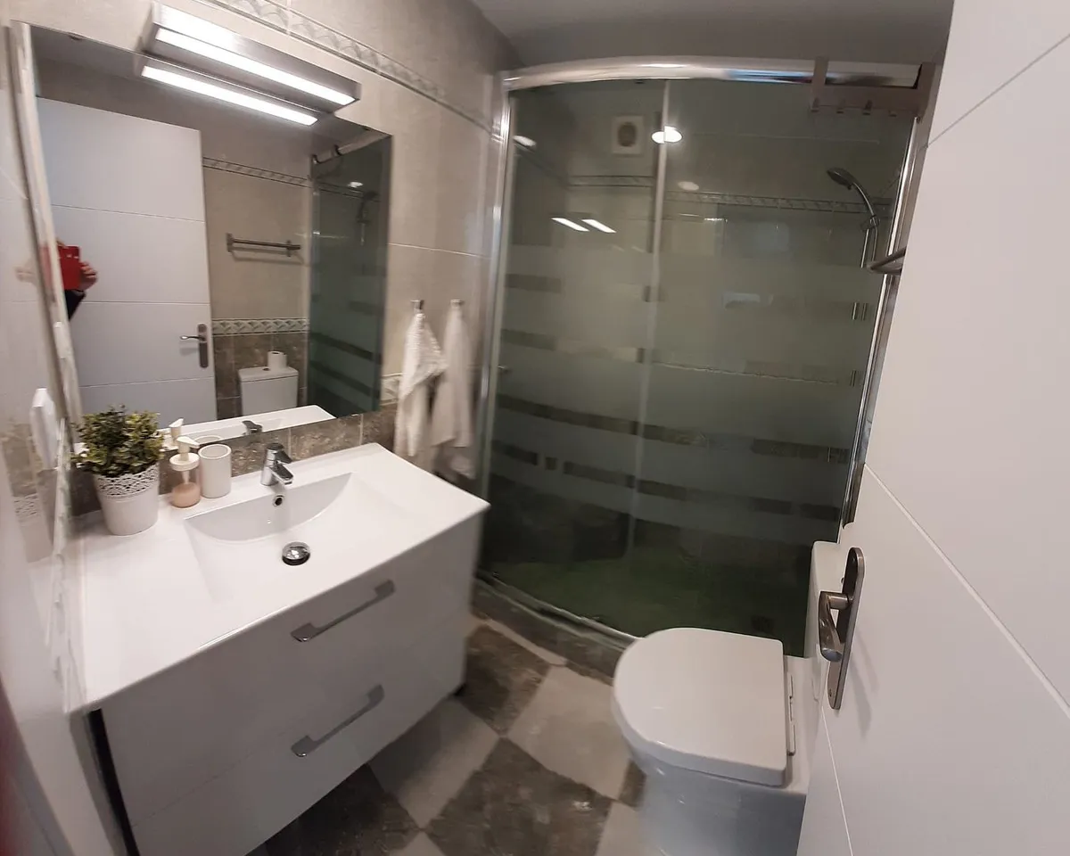 aacdc5f5-764c-4be5-9212-5bb2874442fa