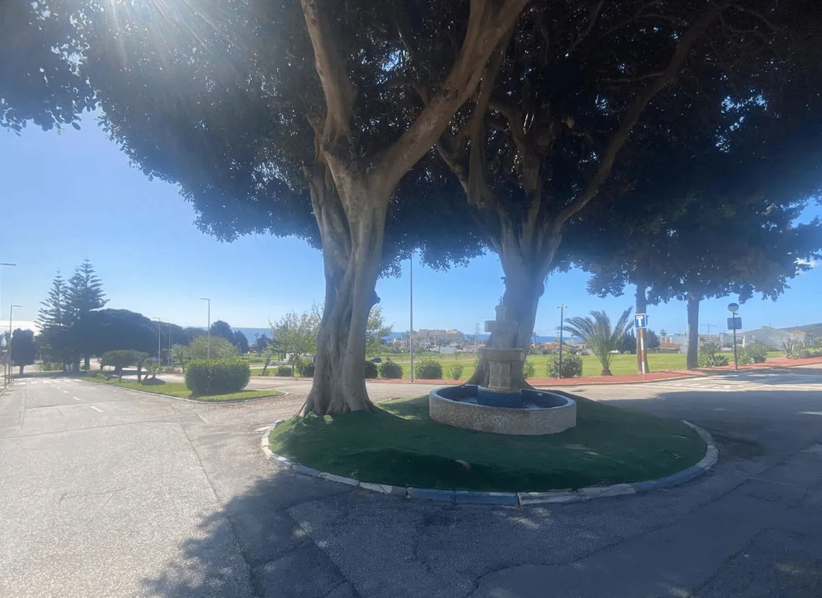 eff80efe-9822-4818-8dc6-4748b2c91fe7