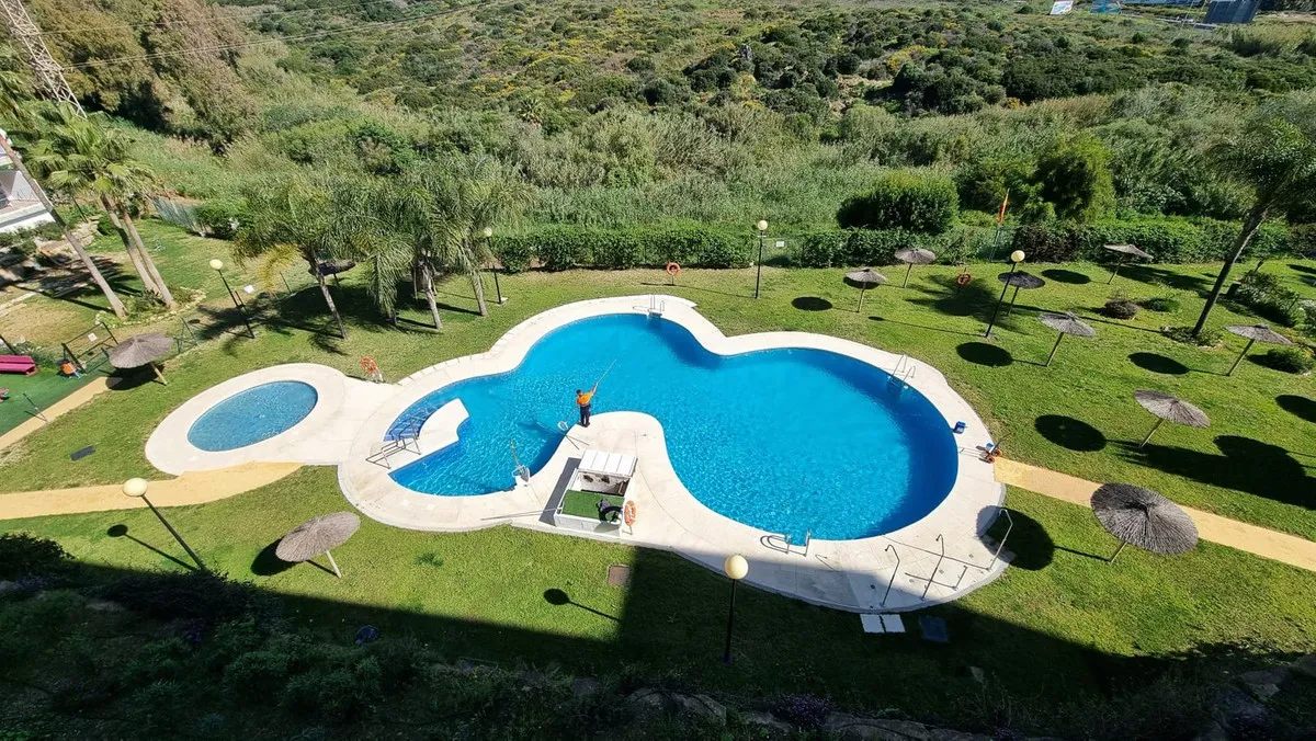 70073244-8679-417c-8811-765705562e68