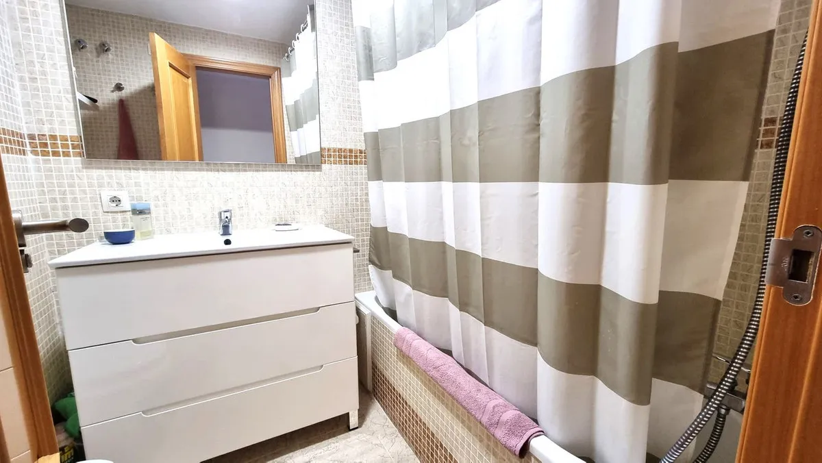 bd4728ff-ce23-4ec3-8f19-6193e29727b1