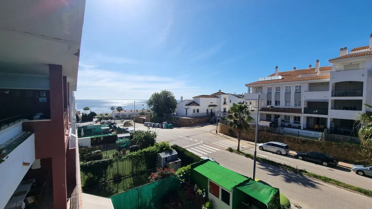 d7c7a836-7467-4c4b-bd7e-a8db1e5971d7