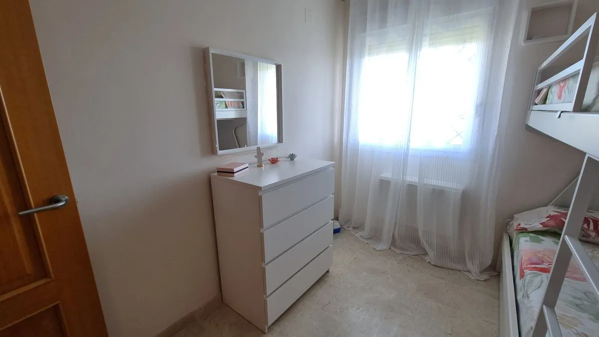 fde903f6-47d7-4098-b6d7-5fb6c6115448