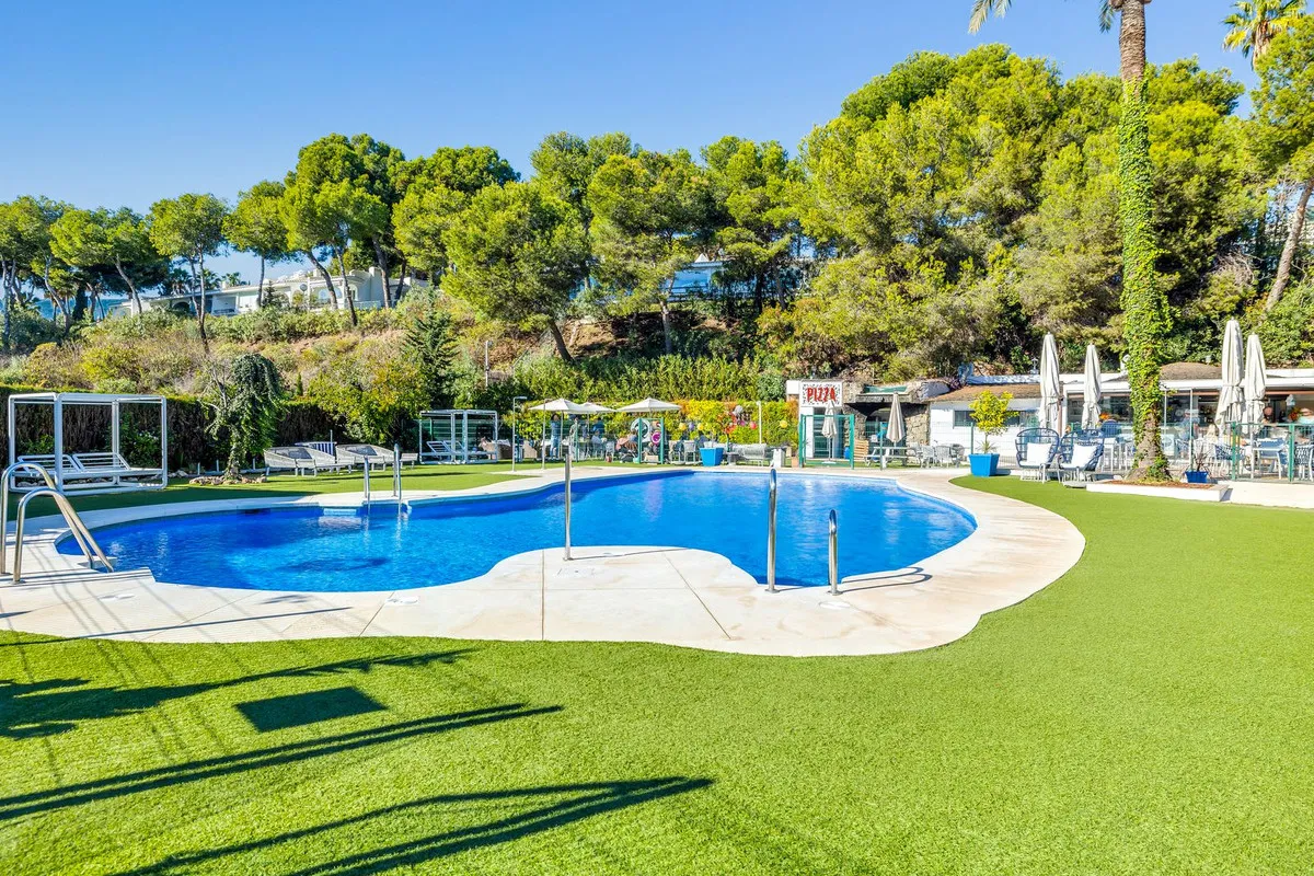 1db95a09-7052-49e6-8cd3-64879f0ed9a7