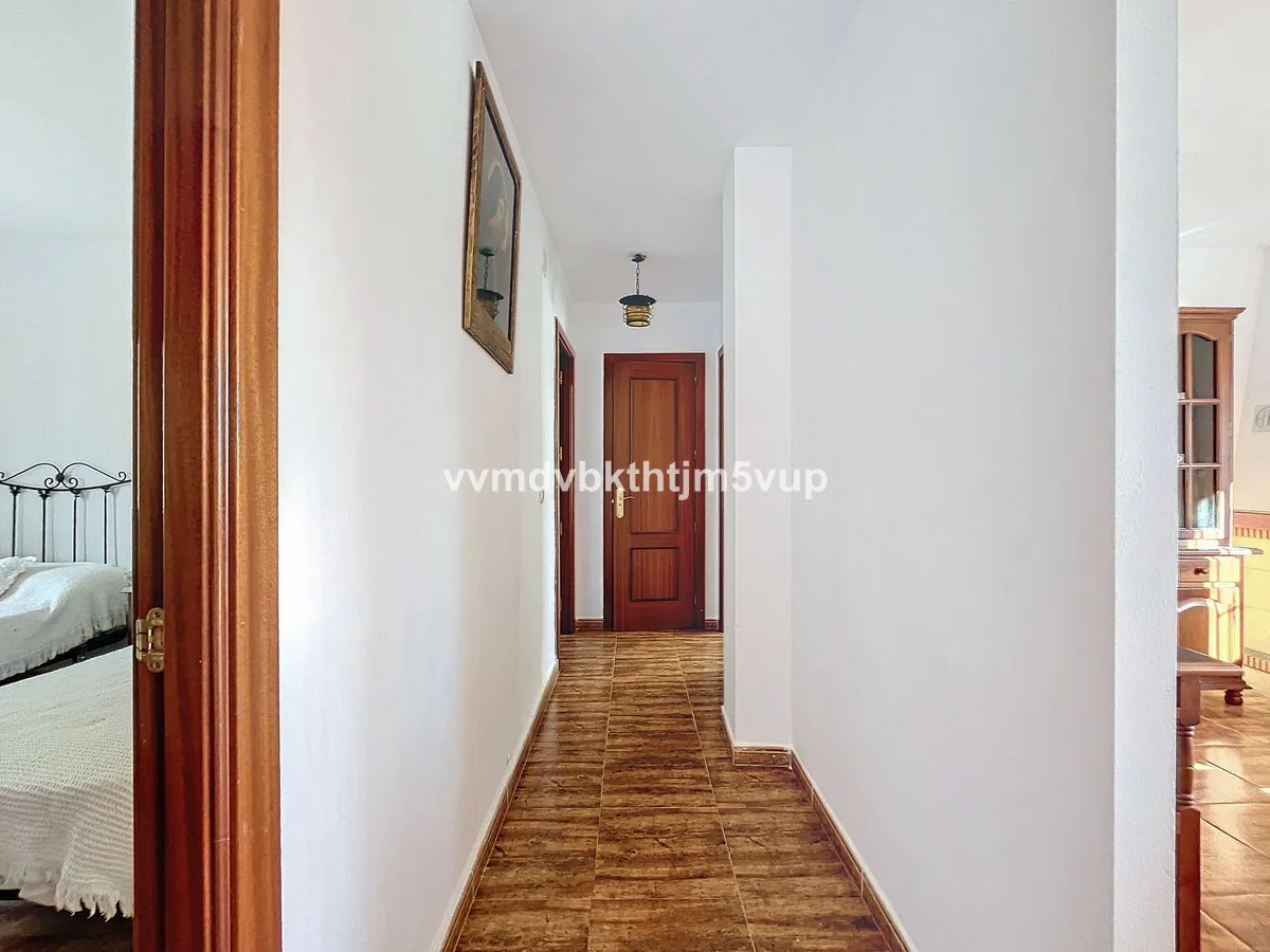 c8a0947b-9d4c-4f24-9fc9-21b5cbfd85f7