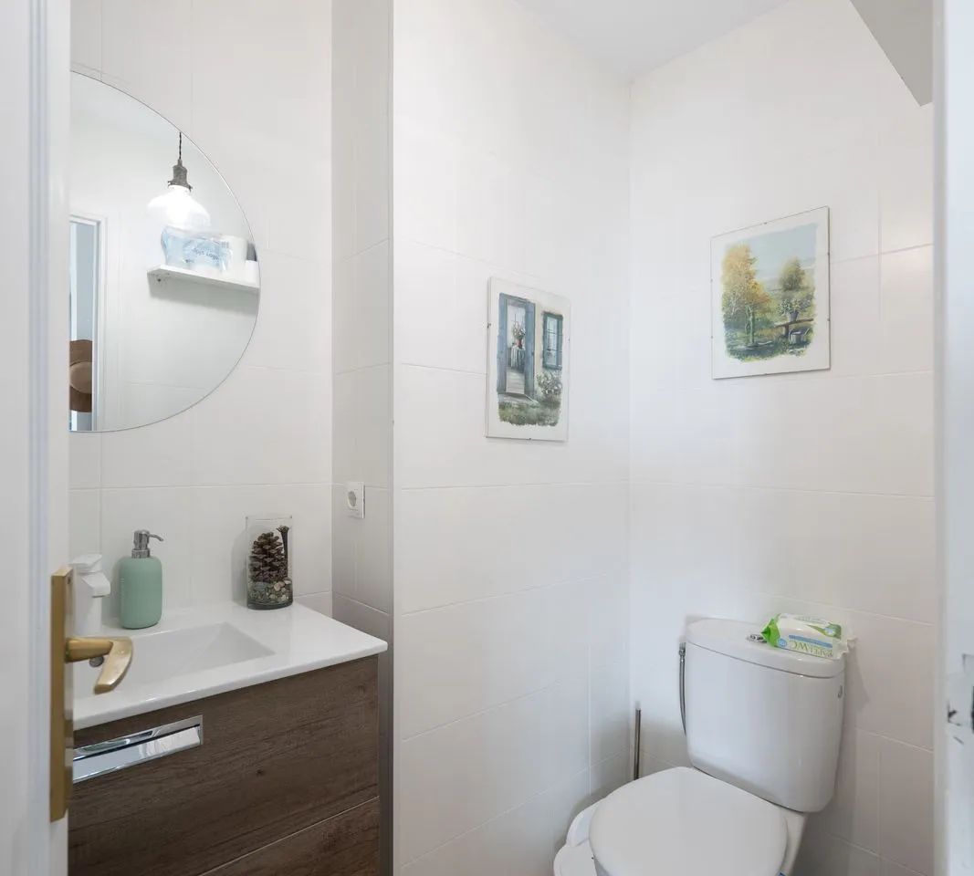 25058726-9c1d-43b8-9338-c79d3ad37a68