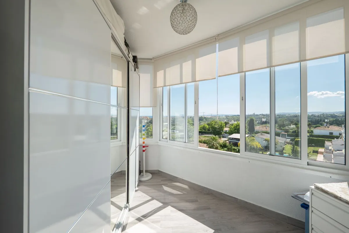 b72fa364-2e3c-4073-b34e-3130c77a1ec4