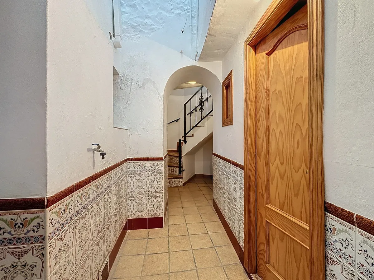 9d534805-8efa-48b6-a12c-826155686b5f