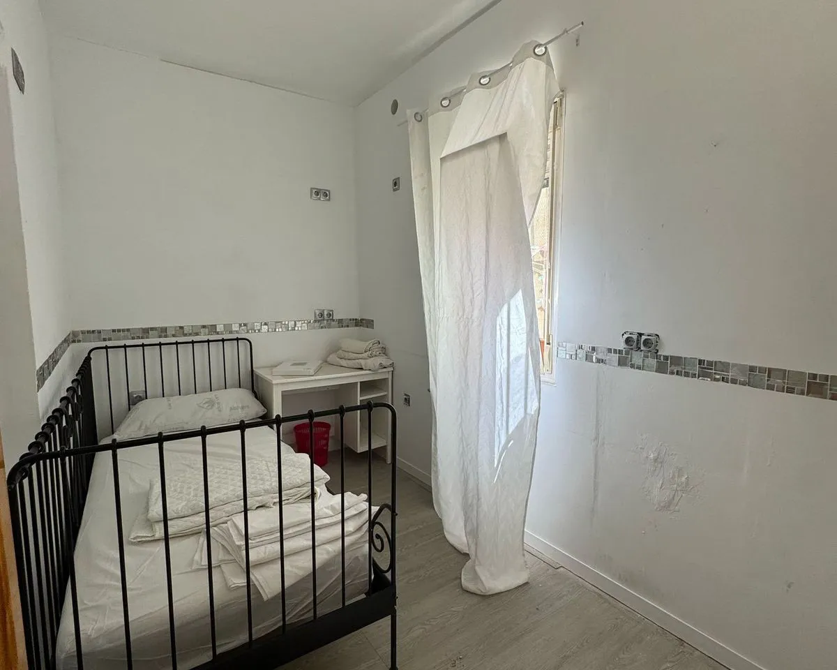 3c200a6e-ec01-462b-aa81-3dbf6a160273