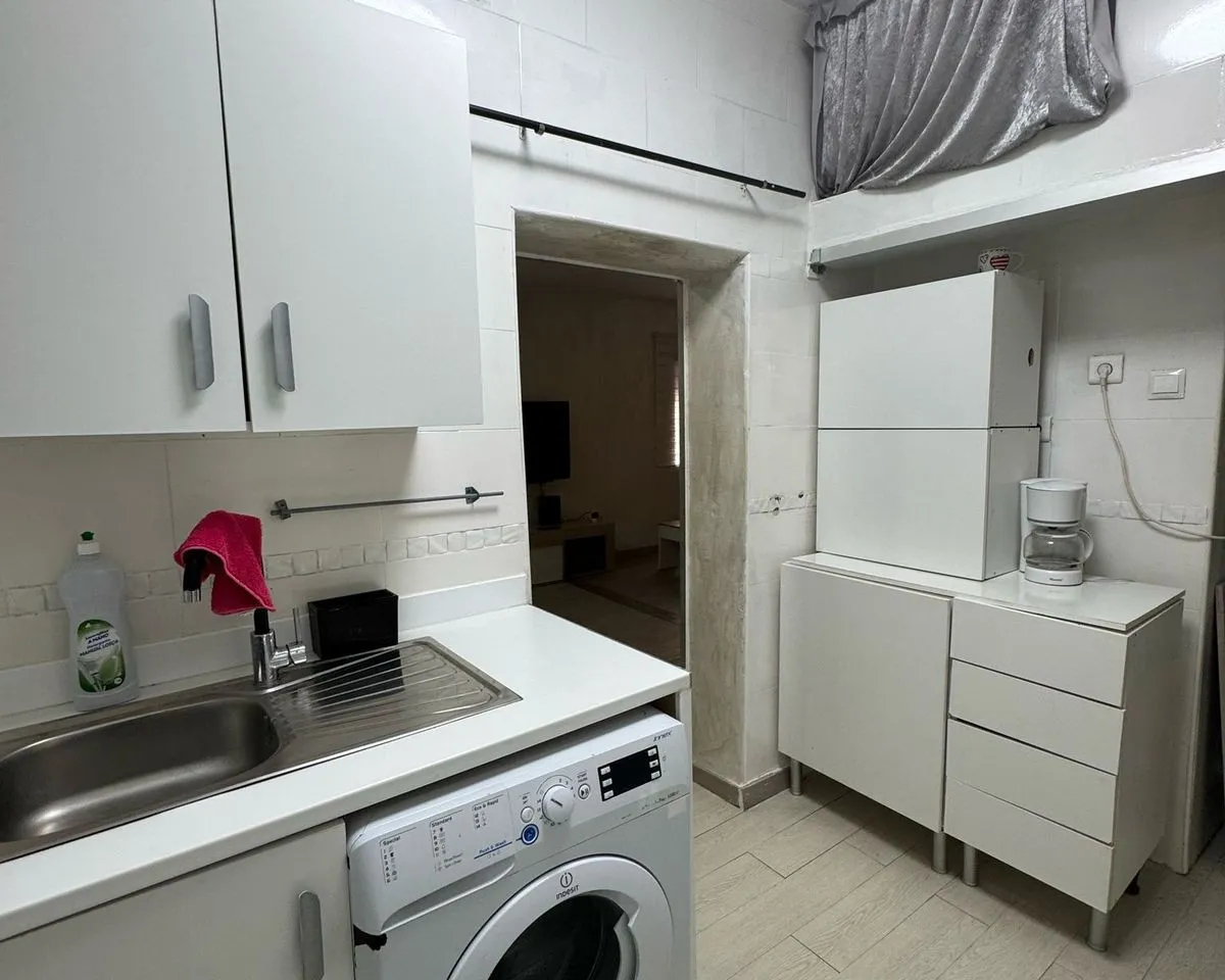 9fd5c122-3b7f-4d45-b6d6-e41535c67ee4