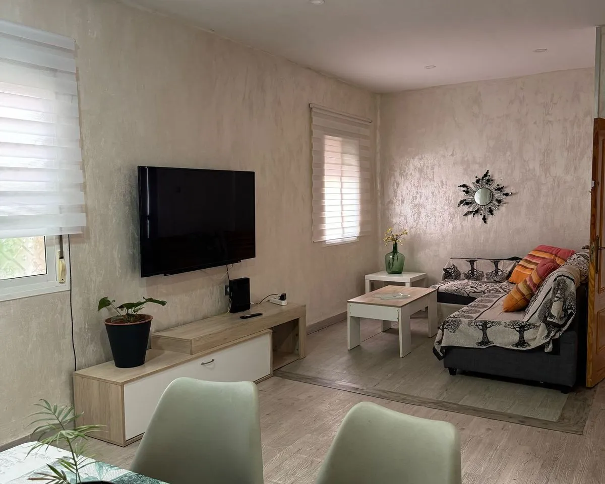 e5a79027-4a1b-446e-838b-7f6d527cd7aa