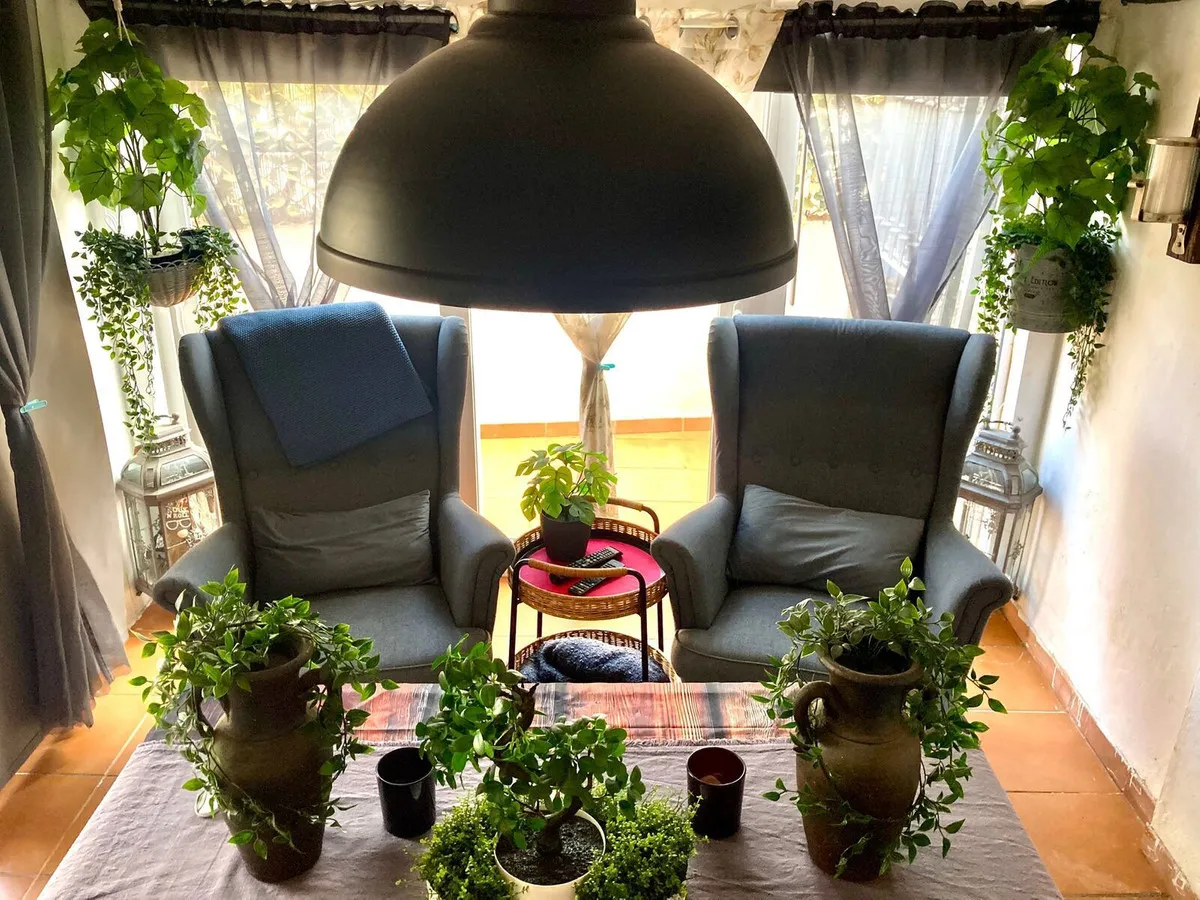 03f860b1-1fb6-4feb-bf6b-a99dd012b263