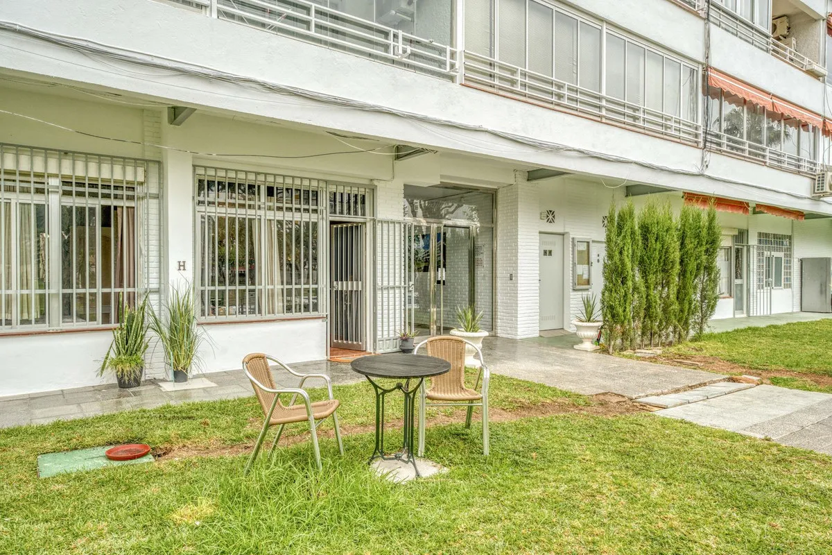 c8ca7795-e5da-4597-916f-7859bfce6a39