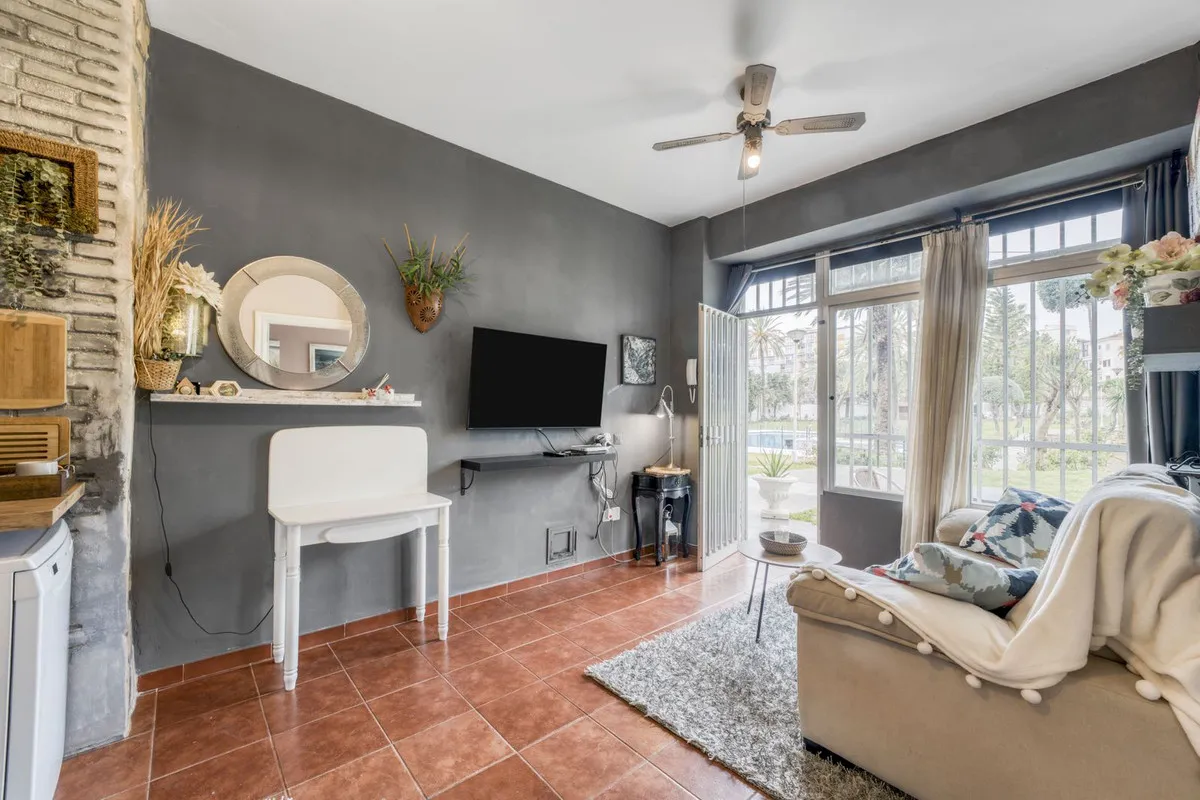 d3ea2039-d192-493c-950e-c9b350b63215