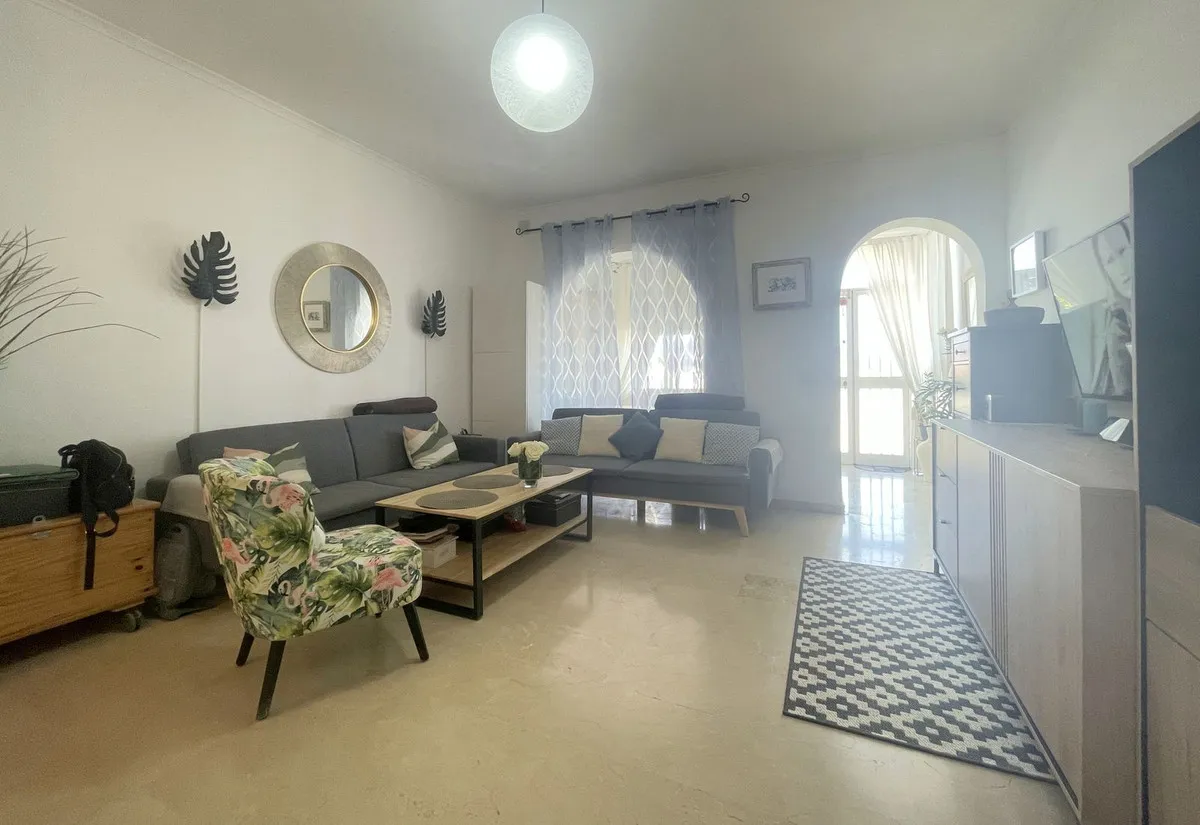 86e8693b-9006-4a16-90ba-7a2c71b9f379