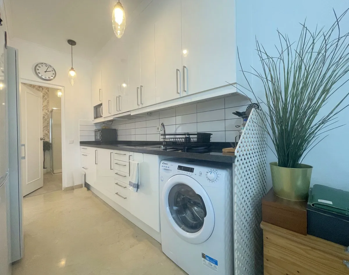 e9c1a45d-1ce2-4a30-90b9-5321d5a76050