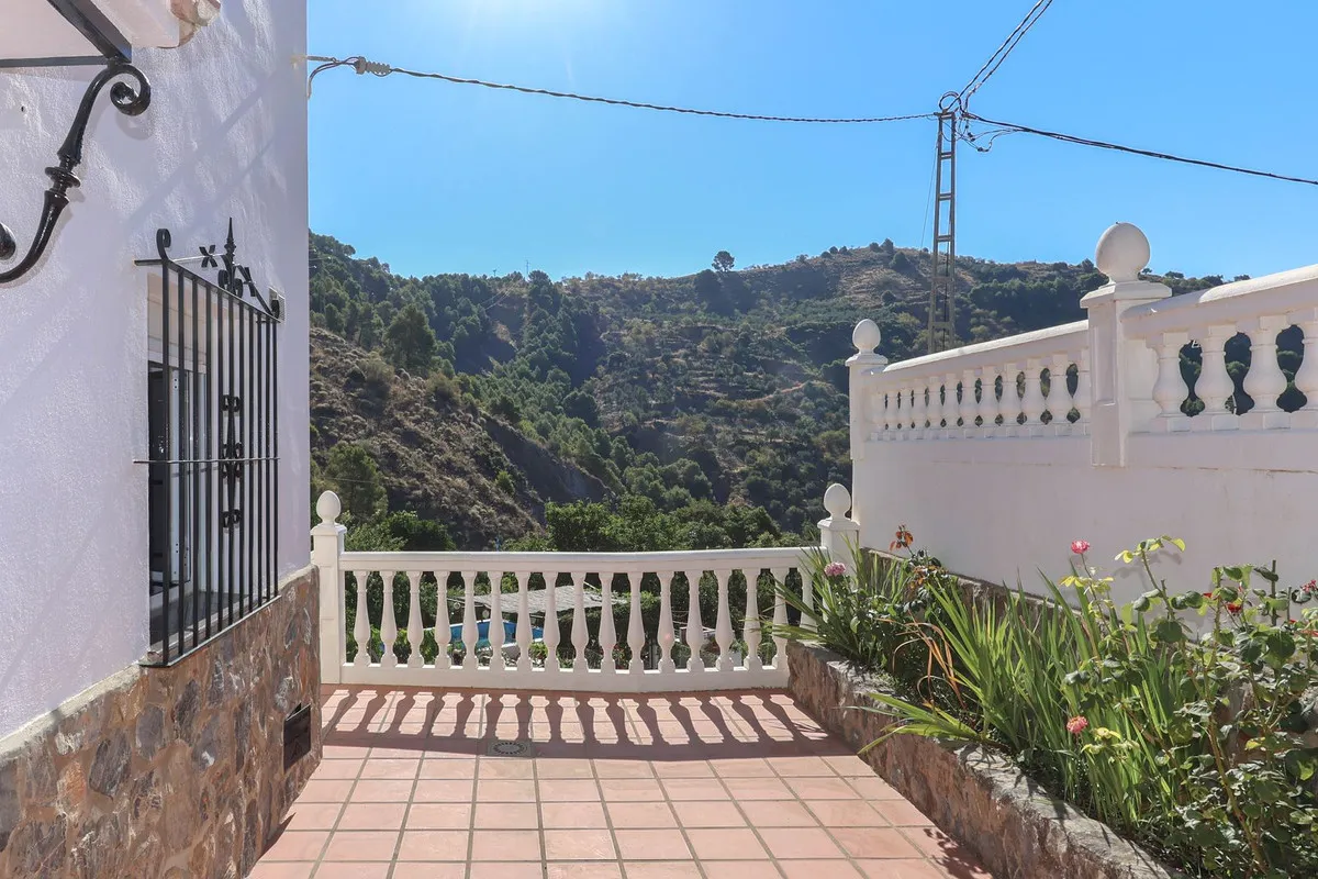 b573119e-532f-408f-ae6a-4722dfbbff89