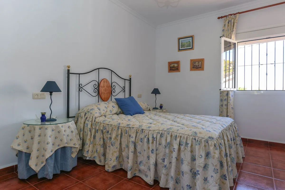 c7f72801-c345-4061-89b8-94c7caa75f67