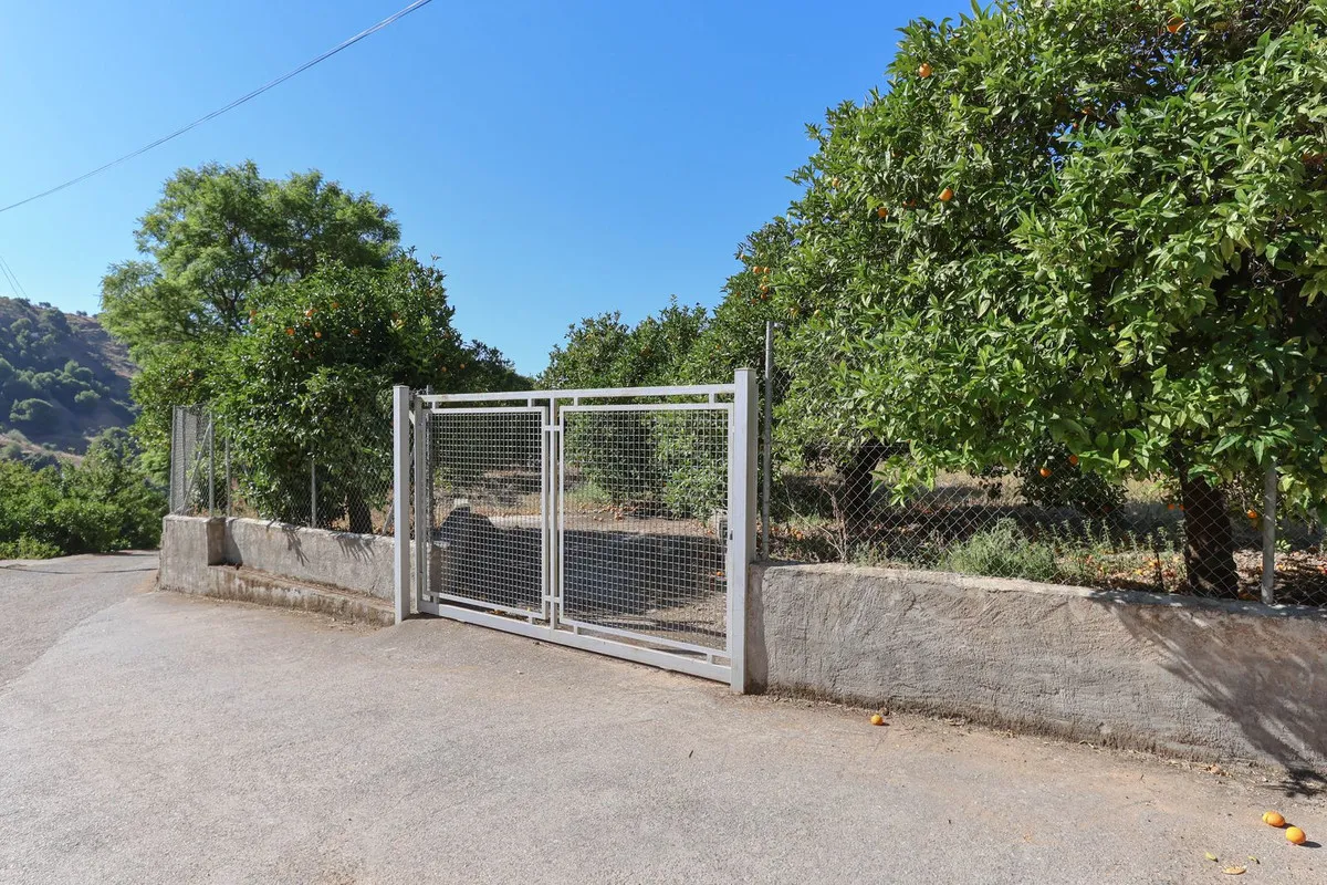 d795e8a5-2aa1-4993-b9b7-bb241537f225