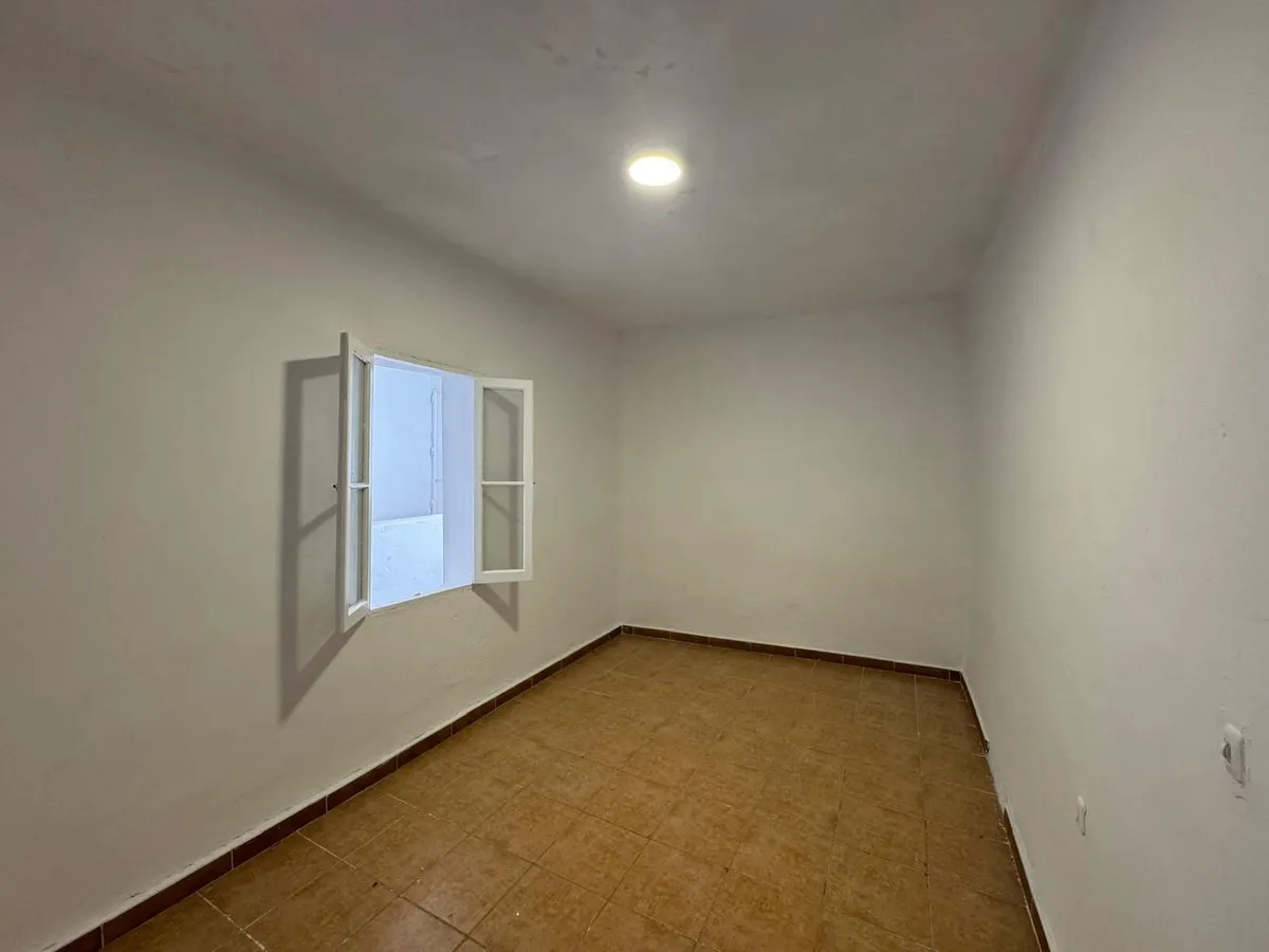 b2e3d89c-5593-4be3-96a0-8054bf2a6a7c