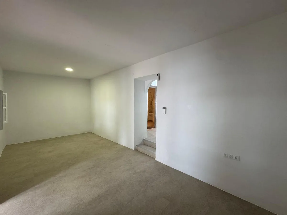 d63ab687-98c5-4f77-92a8-49c004c63bd6