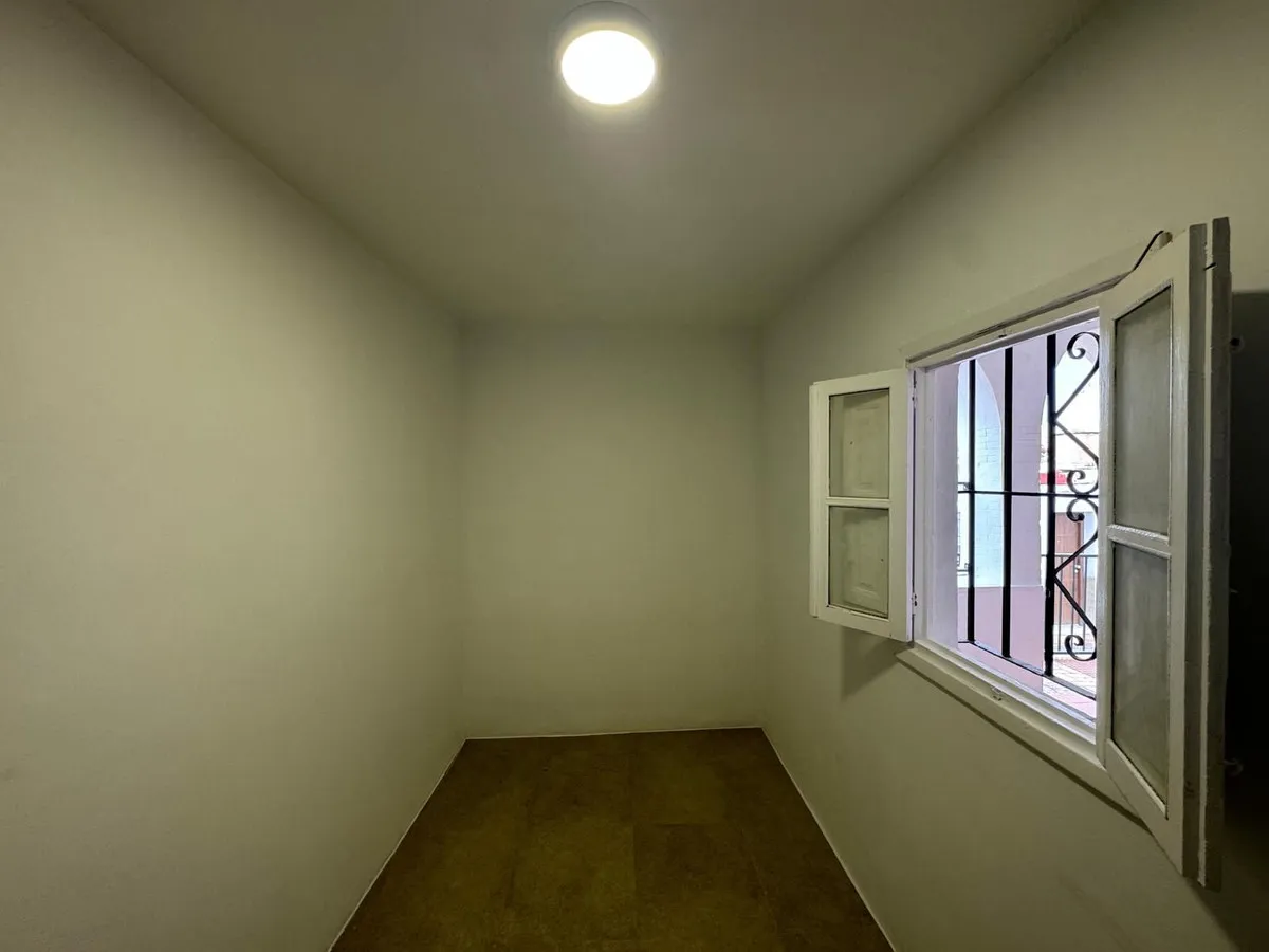 ed8998b4-0986-4d57-9d30-243a2a851eb6