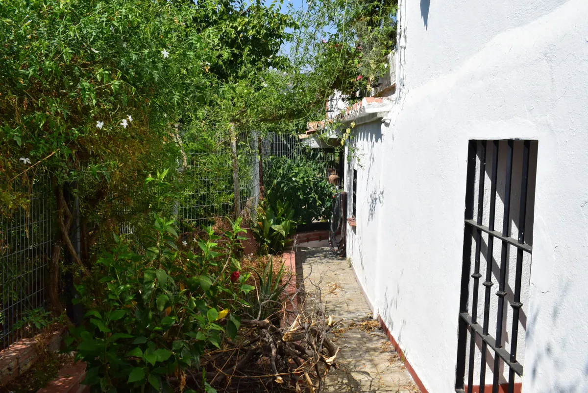 1bc653a1-0fc1-42de-81c9-da0faf7da2e2